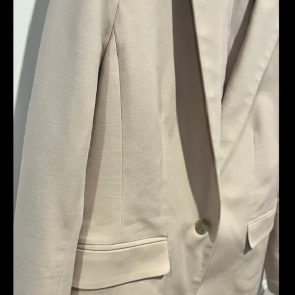 Ann Taylor - One-Button Blazer in Stretch Cotton - Picture 4 of 5